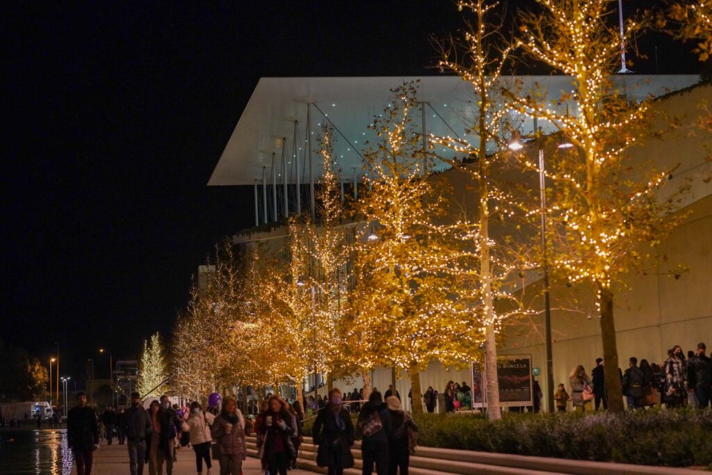 Insights Greece - Stavros Niarchos Foundation Cultural Centre Lights Up For Christmas