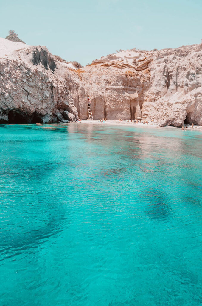 Insights Greece - Discover Milos' Most Beautiful Beaches